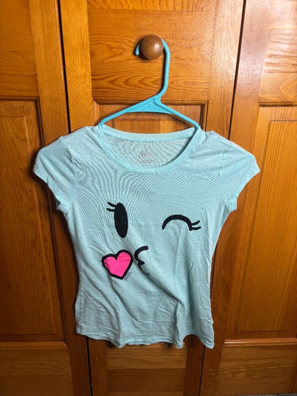 Justice Girls Light Blue Emoji T Shirt (Size 8)